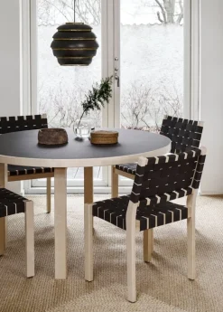 Artek Aalto pendellampa A331 “Beehive”, svart - mässing