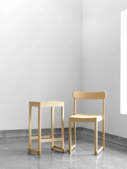 Artek Atelier barstol, 65 cm, lackerad ask