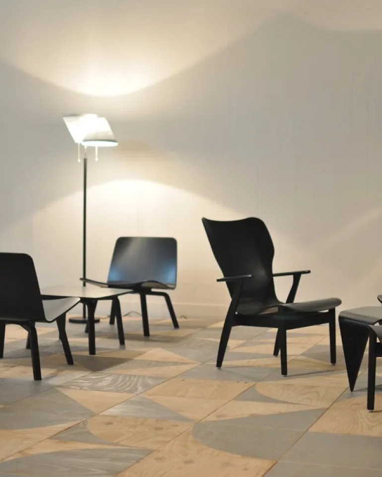 Artek Domus fåtölj, stained honey