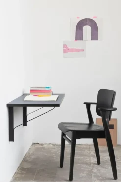 Artek Domus stol, svartbetsad