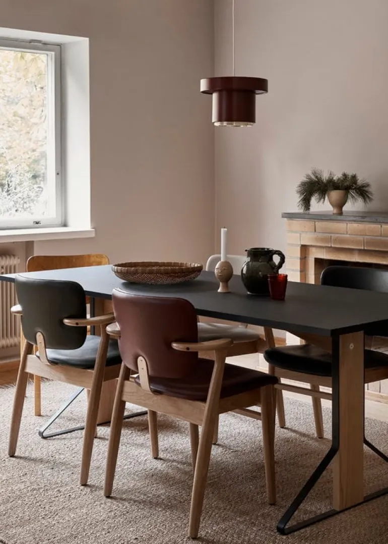 Artek Kaari bord REB 001, svart linoleum - svart ek