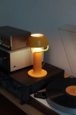 Artek Kori bordslampa, orange