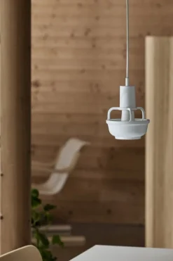 Artek Kori pendellampa, vit