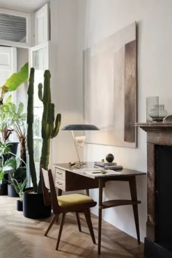 Astep Model 548 bordslampa, polerad mässing - grå