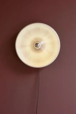 Astep Model 262 vägglampa, strömbrytare, satinerad aluminium