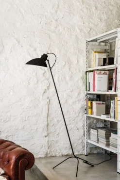 Astep VV Cinquanta golvlampa, svart