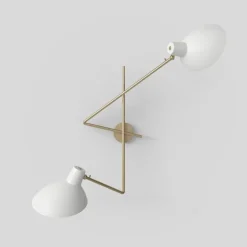 Astep VV Cinquanta Twin vägglampa, mässing - vit