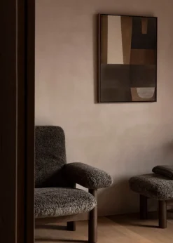 Audo Copenhagen Brasilia fotpall, mörkt betsad ek - Root fårskinn