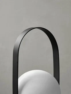 Audo Copenhagen Carrie bärbar bordlampa, utomhus, svart