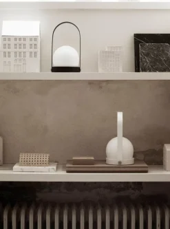 Audo Copenhagen Carrie bärbar bordlampa, utomhus, svart