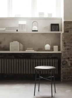 Audo Copenhagen Carrie LED bordslampa, svart