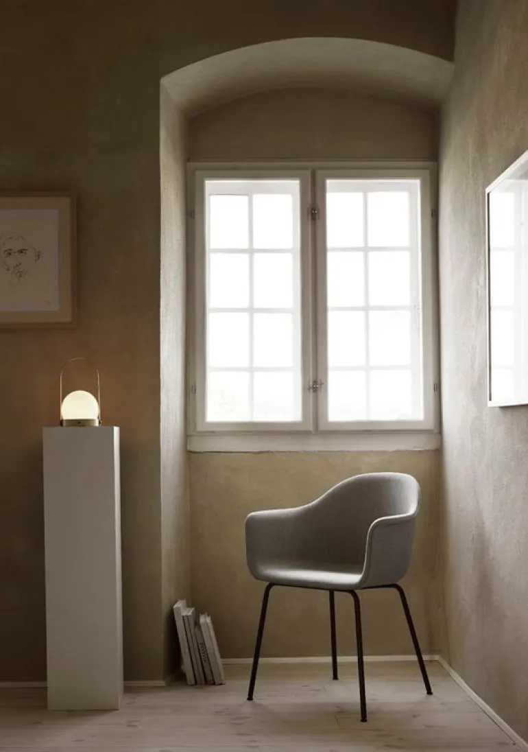 Audo Copenhagen Carrie LED-bordslampa, borstad mässing