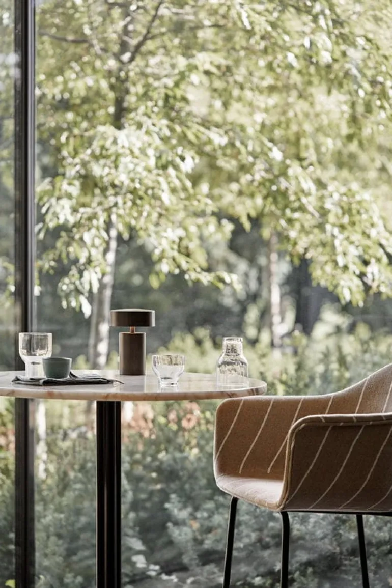 Audo Copenhagen Column Portable bordslampa, brons