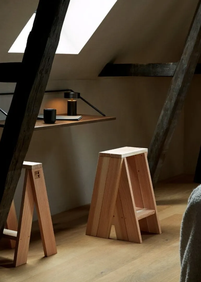 Audo Copenhagen Column Portable bordslampa, brons