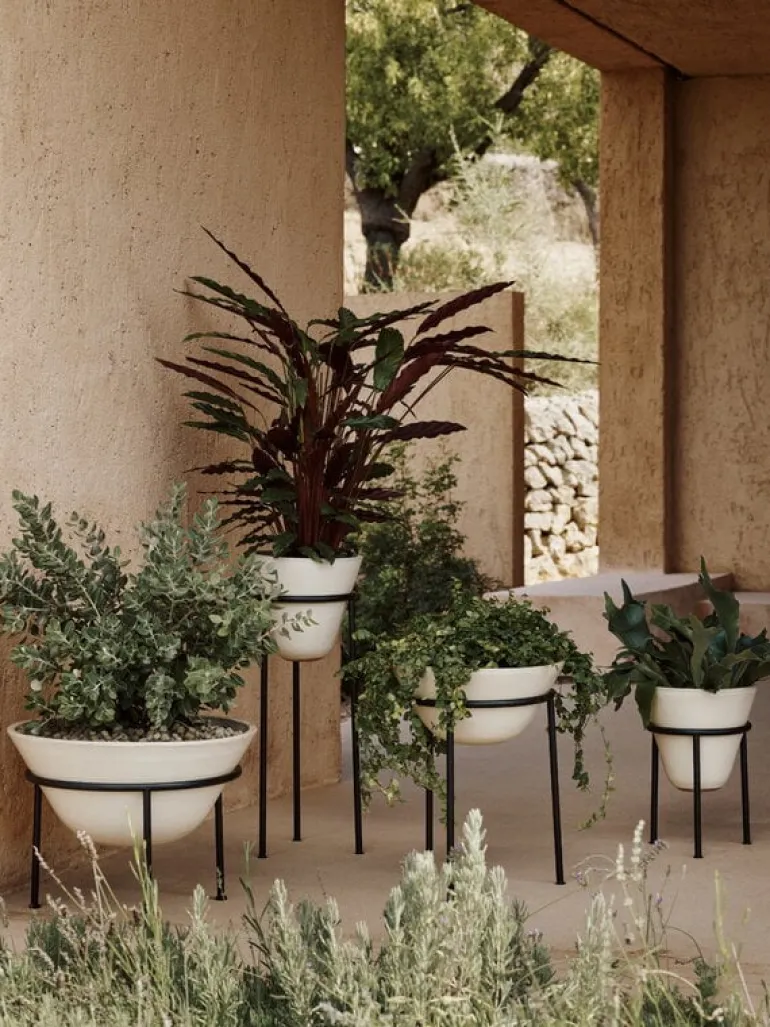 Audo Copenhagen Daiza blomkruka, 35 x 48 cm, elfenben