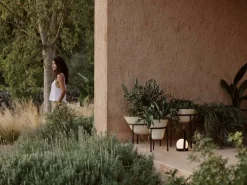 Audo Copenhagen Daiza blomkruka, 35 x 48 cm, elfenben