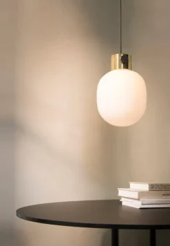 Audo Copenhagen JWDA pendellampa, mässing