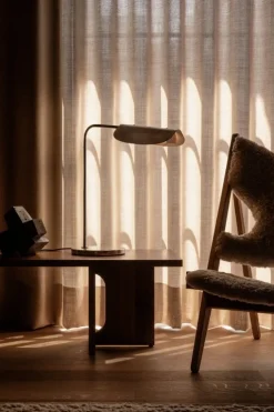 Audo Copenhagen Knitting Chair fåtölj, ek - fårskinn Moonlight 09