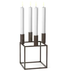 Audo Copenhagen Kubus 4 ljusstake, bränd koppar