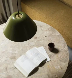 Audo Copenhagen Levitate pendellampa, 40 cm, salviagrön - mässing