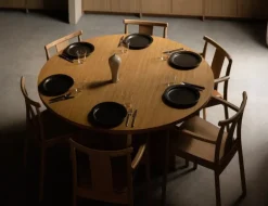 Audo Copenhagen Merkur matstol med armstöd, ek