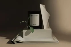 Audo Copenhagen Olfacte doftljus, 235 g, Wet Ink