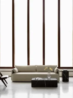 Audo Copenhagen Plinth lågt bord, svart Marquina-marmor