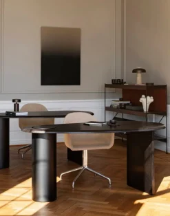 Audo Copenhagen Reverse bordslampa, bronserad mässing - travertin