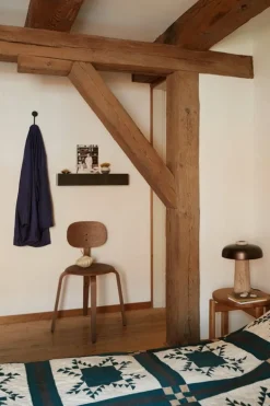 Audo Copenhagen Reverse bordslampa, bronserad mässing - travertin