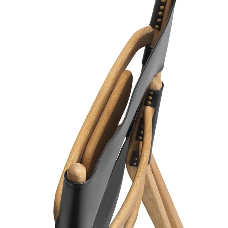 Audo Copenhagen Saxe lounge-stol, oljad ek - svart läder