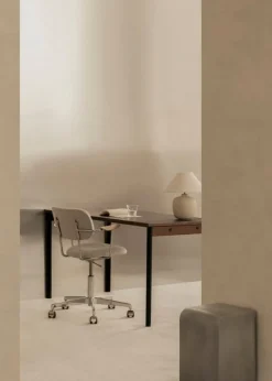 Audo Copenhagen Sidobord för volym