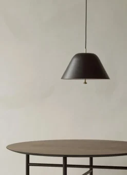 Audo Copenhagen Snaregade runt bord, 120 cm, mörkbetsad ek