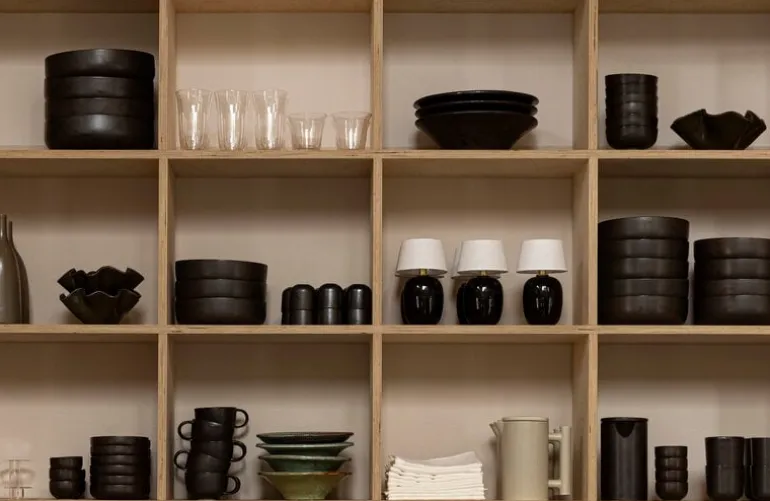 Audo Copenhagen Torso Portable bordslampa, svart