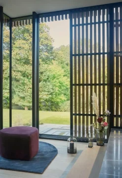 AYTM Torus vas, svart - bärnsten