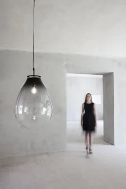 Bomma Tim pendel, medium, rök - svart