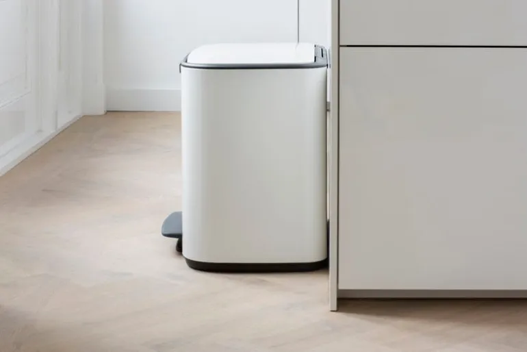 Brabantia Bo Pedal Bin 11 + 23 l, vit