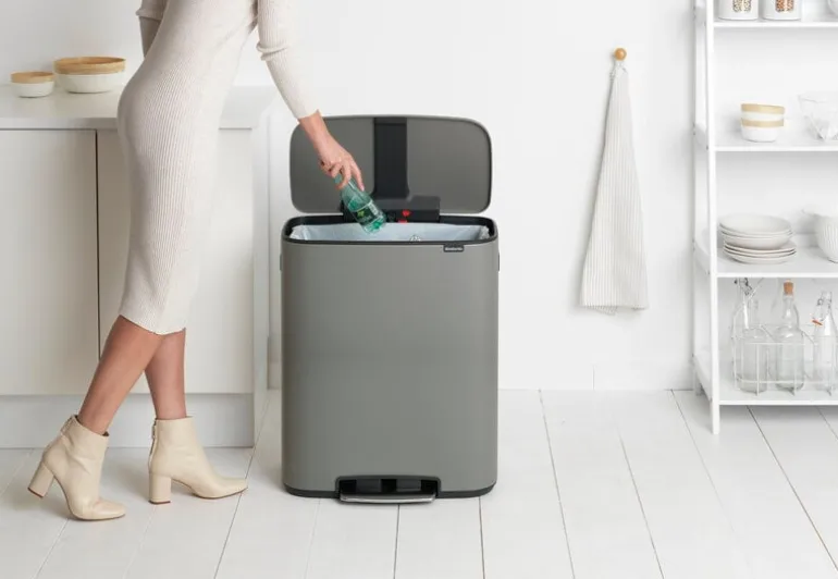 Brabantia Bo Pedal Bin soptunna med pedal, 60 l, Sense of Luxury, grå