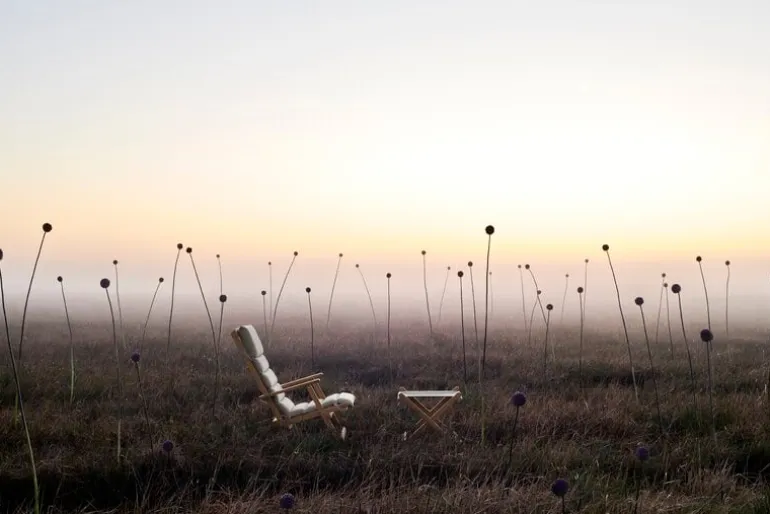 Carl Hansen & Søn BM5768 fotpall för däckstol, teak - off-white