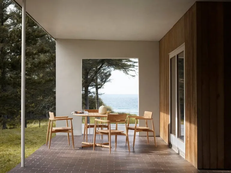 Carl Hansen & Søn Embrace E022 matbord, 110 cm, teak