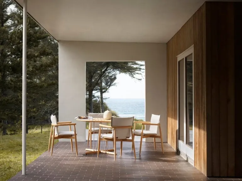 Carl Hansen & Søn Embrace E022 matbord, 110 cm, teak