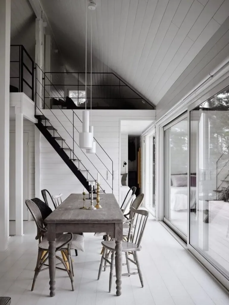 Cozy Publishing Happy Homes: White Walls