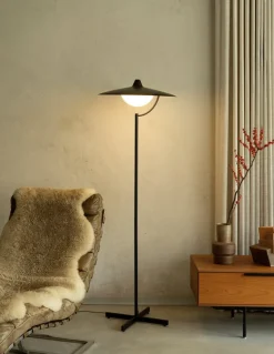 DCWéditions Biny golvlampa, svart