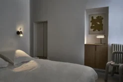 DCWéditions Biny Spot vägglampa med spak och knapp, svart - nickel