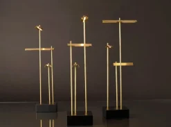 DCWéditions Knokke sladdlös bordslampa, borstad mässing