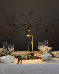 DCWéditions Knokke sladdlös bordslampa, borstad mässing