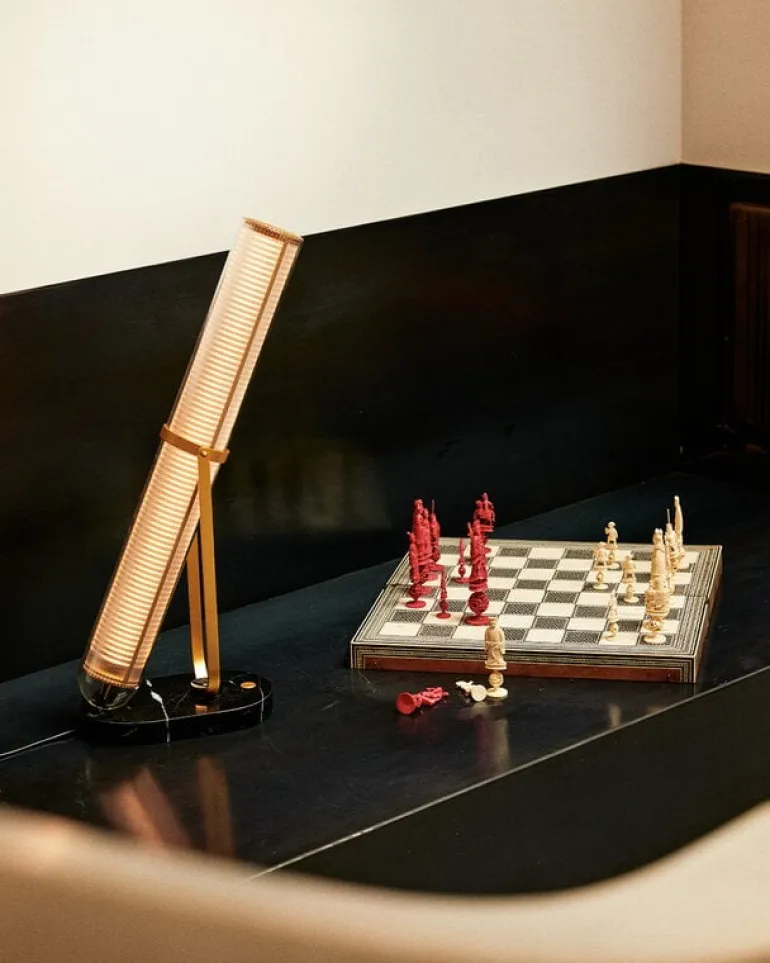 DCWéditions La Lampe Frechin bordslampa, guld - svart