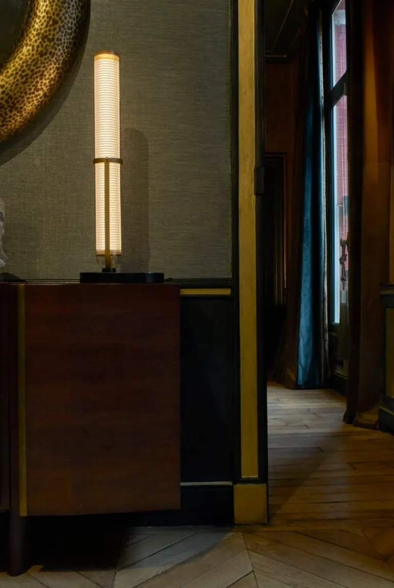 DCWéditions La Lampe Frechin bordslampa, guld - svart