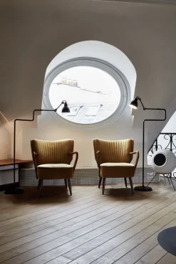 DCWéditions Lampe Gras 411 golvlampa, rund skärm, svart