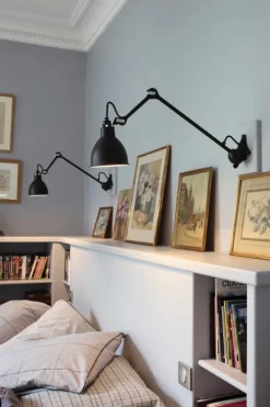 DCWéditions Lampe Gras 222 vägglampa, rund skärm, svart