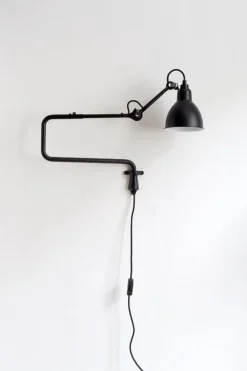 DCWéditions Lampe Gras 303 vägglampa, rund skärm, svart